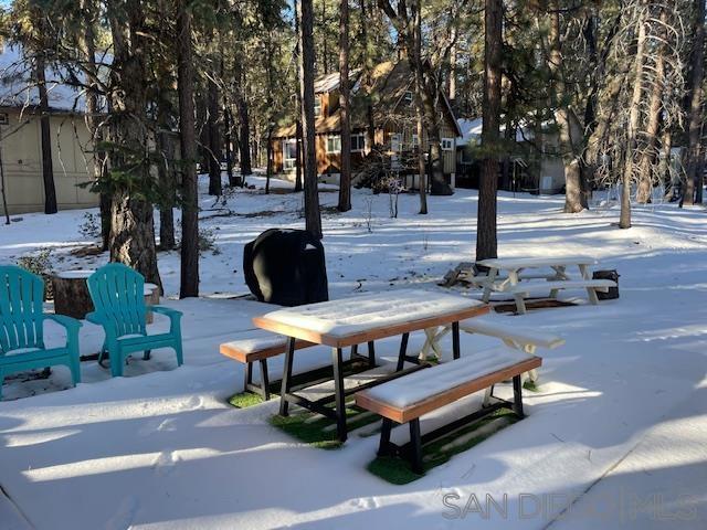 41489 Comstock Ln, Big Bear CA: https://media.crmls.org/mediaz/5a2fd0e3-cd1b-4f35-a03e-7c9402e46f86.jpg