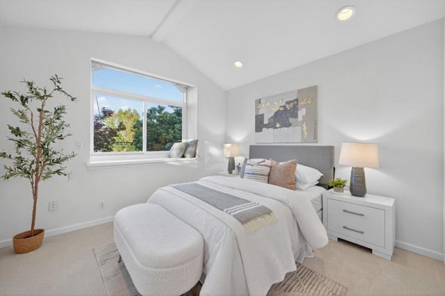 3179 Stockton Place, Palo Alto CA: https://media.crmls.org/mediaz/5a301e2e-7fab-4a6c-a38b-0173a5c65fff.jpg