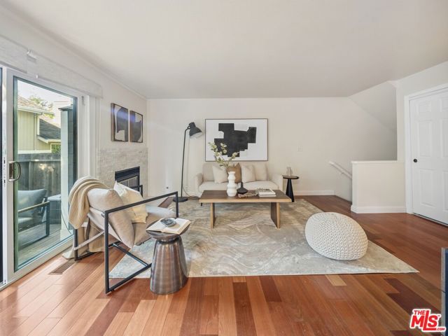 2481 Rebecca Lynn Way, Santa Clara CA: https://media.crmls.org/mediaz/5a305c90-4d11-46b7-ba3e-002d546d452a.jpg