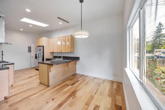 915 Colorado Boulevard, Santa Rosa CA: https://media.crmls.org/mediaz/5a30f60e-3428-4554-95a7-8071df5e45ec.jpg