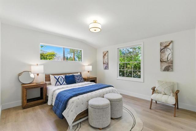 15591 Loma Vista Avenue, Los Gatos CA: https://media.crmls.org/mediaz/5a31cc39-c3b6-46ee-8382-024e1626c922.jpg