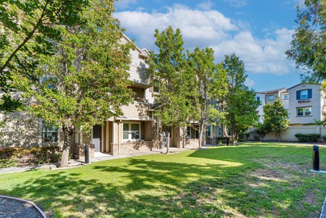 1035 Scotia Terrace, Sunnyvale CA: https://media.crmls.org/mediaz/5a3357b8-792c-4229-9865-3e92301f8a73.jpg