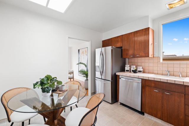 32 Crestview Avenue, Daly City CA: https://media.crmls.org/mediaz/5a34f825-58d8-4955-bf9d-1f4bd0e7addb.jpg