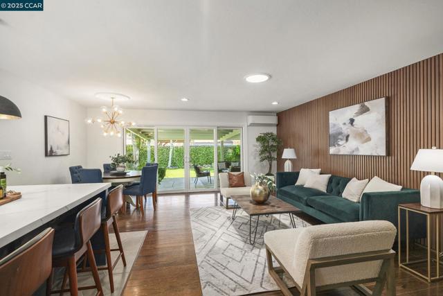 3930 Cottonwood Drive, Concord CA: https://media.crmls.org/mediaz/5a34ff08-aeb4-4691-98cb-b41bd8801990.jpg