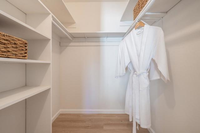 506 Bayview Drive, Aptos CA: https://media.crmls.org/mediaz/5a35d0bd-2bc6-4858-ae88-87e05135164d.jpg