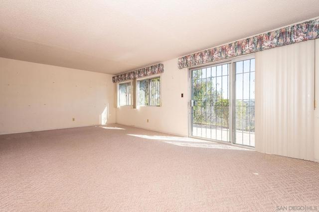 2585 Cowley Way, San Diego CA: https://media.crmls.org/mediaz/5a35d3cd-fb9a-4689-850f-becbdb2aea6c.jpg