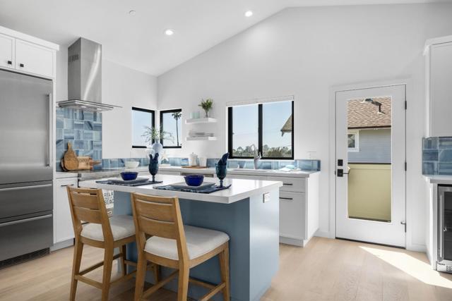 461 6th Avenue, Santa Cruz CA: https://media.crmls.org/mediaz/5a36277c-fd19-40bc-abfb-2ac05e734387.jpg