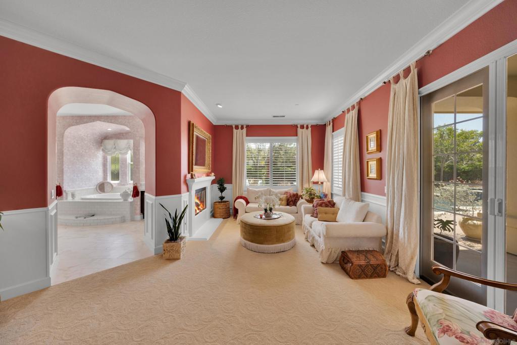 MLS #250027889SD image #17