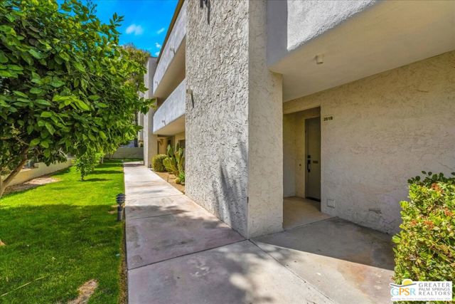 261 E La Verne Way #B, Palm Springs, CA 92264