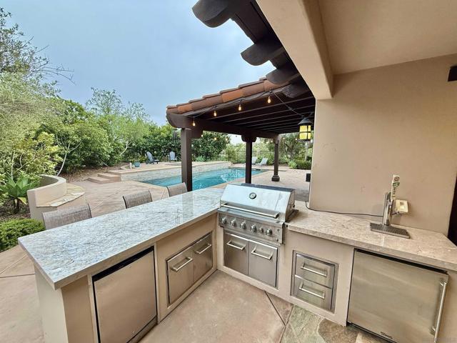 14911 Encendido, San Diego CA: https://media.crmls.org/mediaz/5a380983-fbdc-4aa2-b9f9-7cfffadd6ba0.jpg