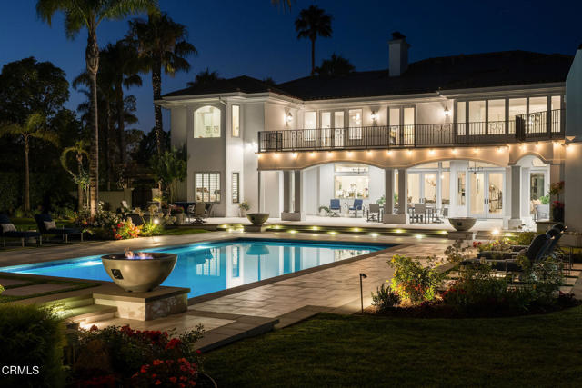 1069 Corte Barroso, Camarillo CA: https://media.crmls.org/mediaz/5a38916d-c234-4a8b-ad10-4397f04933ea.jpg