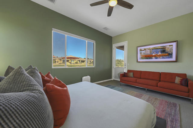 Image 23 of 48 For 67252 Zuni Court