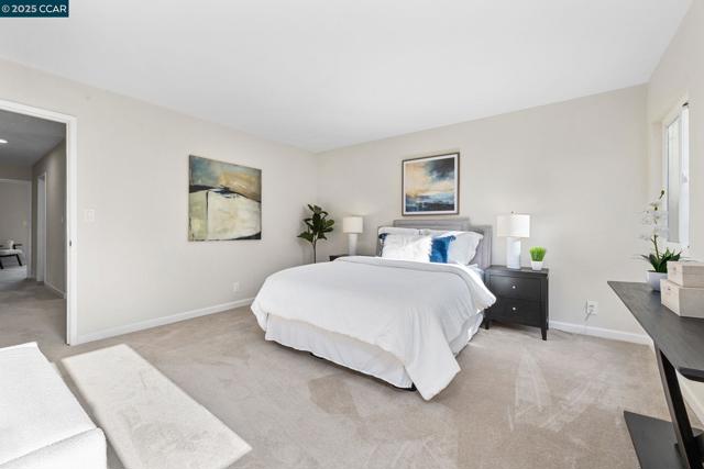 9 Glen Dr, Fairfax CA: https://media.crmls.org/mediaz/5a38fa8f-8fe2-46b6-a476-aba8d9e79156.jpg