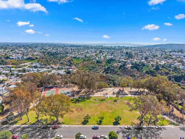 Detail Gallery Image 23 of 52 For 4984 Gaylord Dr, San Diego,  CA 92117 - 3 Beds | 2 Baths