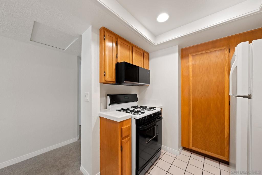 9909 Scripps Westview Way - photo 3