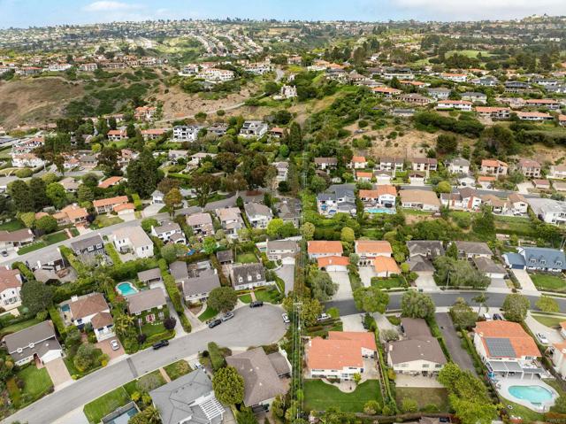 3024 Via Rivera, Palos Verdes Estates, California 90274, 3 Bedrooms Bedrooms, ,2 BathroomsBathrooms,Residential,For Sale,Via Rivera,PTP2403583