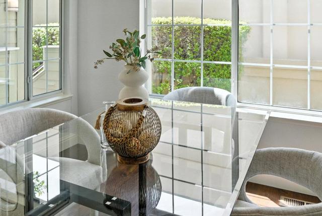 1151 La Rochelle Terrace, Sunnyvale CA: https://media.crmls.org/mediaz/5a399207-a763-40c2-8997-bad089a30611.jpg