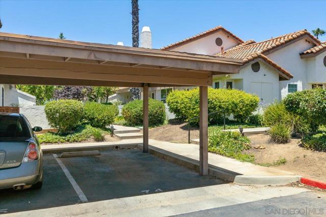 1651 S Juniper, Escondido CA: https://media.crmls.org/mediaz/5a3aaf75-b65a-45dc-acaa-8ff97cd81dfa.jpg