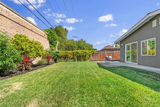 3801 Branson Drive, San Mateo CA: https://media.crmls.org/mediaz/5a3b1223-0091-4e45-926e-e3887dc327ab.jpg