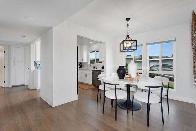 3630 Vista Campana S 6, Oceanside CA: https://media.crmls.org/mediaz/5a3c1514-6552-46b7-9ed1-651675431dc9.jpg