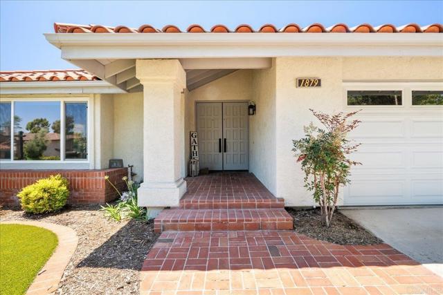 Home for Sale in Vista