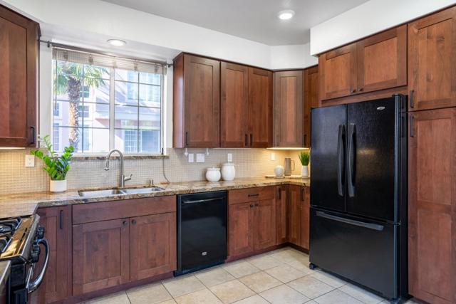 388 Montecito Way, Milpitas CA: https://media.crmls.org/mediaz/5a3d6d30-c5d8-486f-a16a-787788d2e0d8.jpg