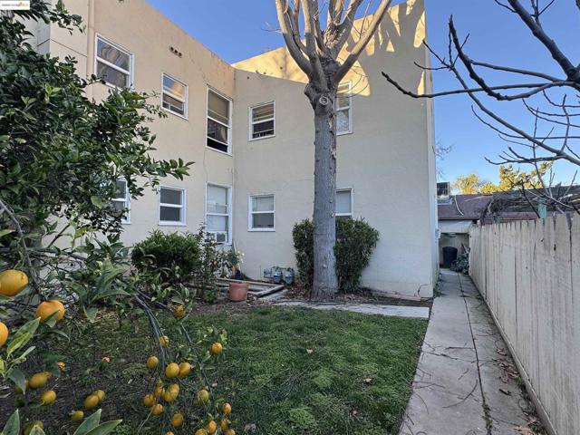 Image 6 of 9 For 333 9th St  