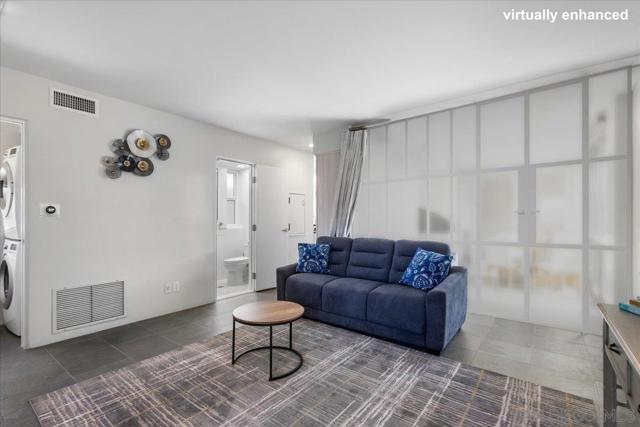 710 Verona Court, San Diego CA: https://media.crmls.org/mediaz/5a40aeb4-2220-4ce1-b5ec-85382766f62e.jpg