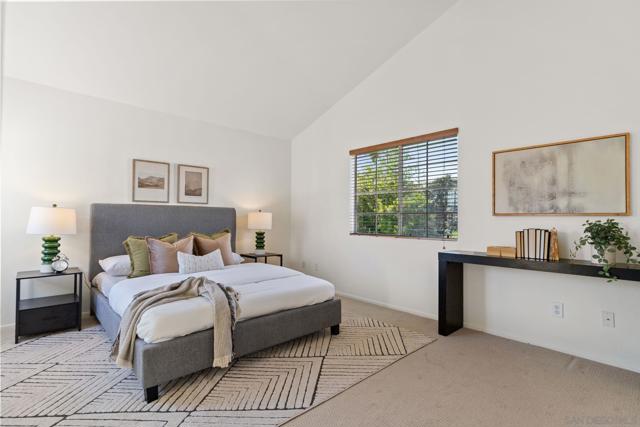 10598 Rancho Carmel Dr, San Diego CA: https://media.crmls.org/mediaz/5a418a11-f1b9-4e93-b8d0-e7d2c184b5ab.jpg