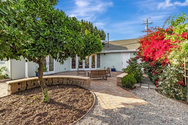 550 E Arbor Avenue, Sunnyvale CA: https://media.crmls.org/mediaz/5a41adb9-dcdd-4088-9c8f-c6504863af76.jpg