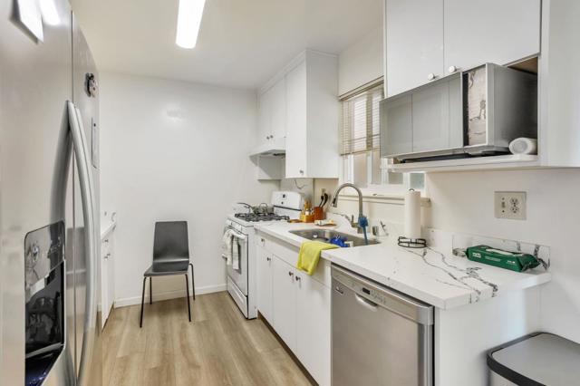 10357 Greenwood Court, Cupertino CA: https://media.crmls.org/mediaz/5a422778-7fd5-431b-ab41-daad58705c98.jpg