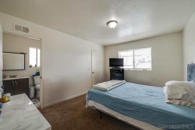 8713 15 Central Way, Spring Valley CA: https://media.crmls.org/mediaz/5a427ca7-d1ee-4293-a82f-0c24f22314ff.jpg