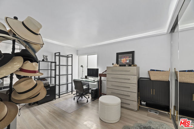 520 Strand Street, Santa Monica CA: https://media.crmls.org/mediaz/5a4293b1-70c1-448d-ab81-510154b50fed.jpg