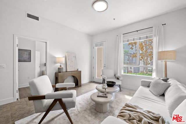 12920 Runway Road, 142 photo 3