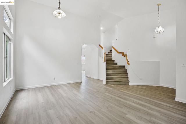Image 3 of 29 For 4019 Villa Gomez Ln