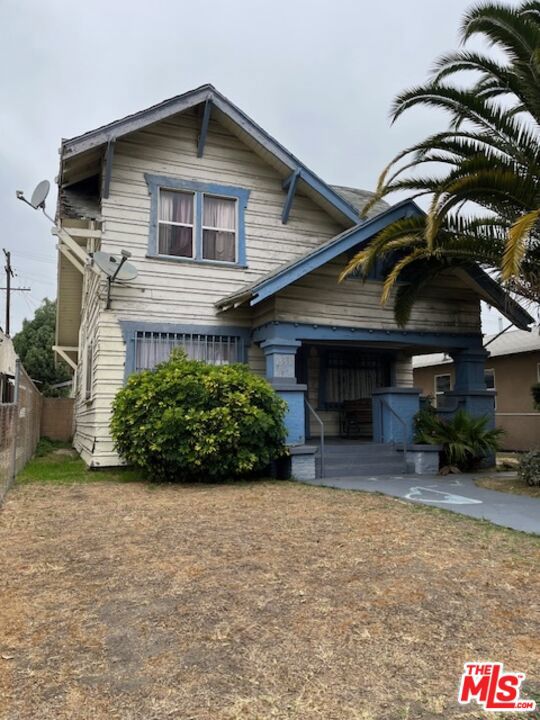 1555 W Vernon Avenue, Los Angeles CA: https://media.crmls.org/mediaz/5a4450bb-c305-4e01-b2d7-55f96d658829.jpg