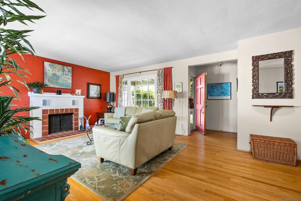 4375 Del Monte - photo 18
