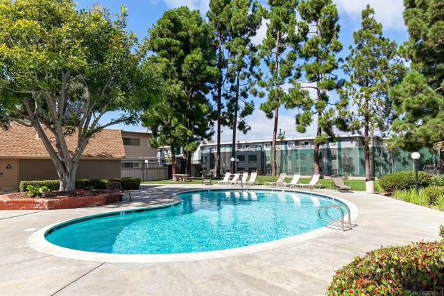 3845 Groton St, San Diego CA: https://media.crmls.org/mediaz/5a4488be-471b-425d-b7cb-e20a33173b24.jpg