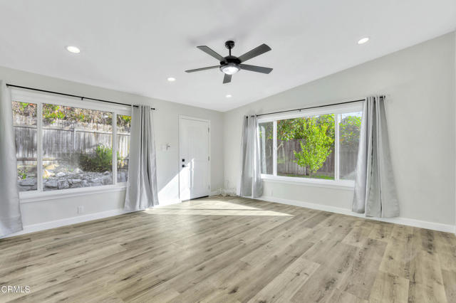 Detail Gallery Image 25 of 30 For 827 Parkman Dr, La Canada Flintridge,  CA 91011 - 4 Beds | 3 Baths