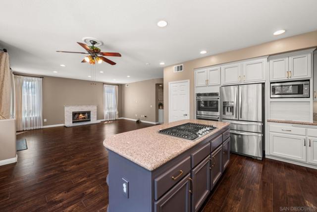 14058 Pearson CT, Rancho Cucamonga CA: https://media.crmls.org/mediaz/5a464da9-c93a-4643-beb2-b52025b0795c.jpg
