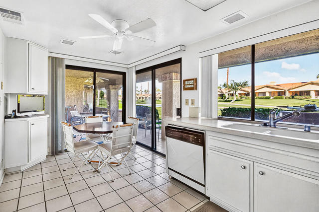 142 Camino Arroyo S, Palm Desert CA: https://media.crmls.org/mediaz/5a4682eb-9ffa-44cd-ba4d-0cd84f5e667e.jpg