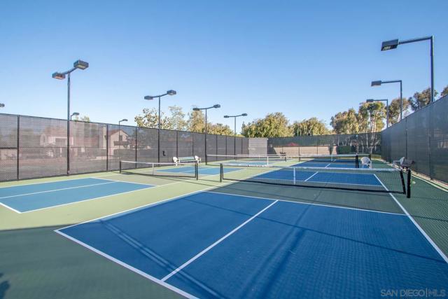 17489 Carnton Way, San Diego CA: https://media.crmls.org/mediaz/5a46855d-9beb-40b4-be8f-e3da2b84033c.jpg