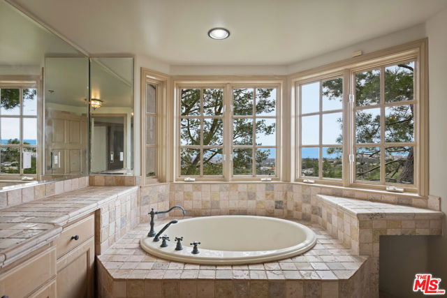 Drew Fenton | 1041 Somera Road Los Angeles CA | MLS: 7410994 Drew Fenton | 1041 Somera Road Los Angeles CA | MLS: 7410994