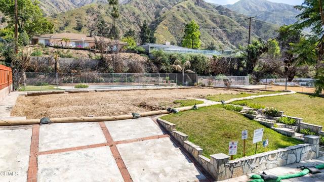 Detail Gallery Image 1 of 8 For 3795 Valley Lights Dr, Pasadena,  CA  - – Beds | – Baths