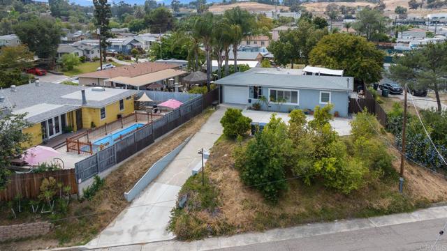 962 Wilson Avenue, El Cajon CA: https://media.crmls.org/mediaz/5a4729be-ecb0-40e1-b177-36fb78dc1b54.jpg