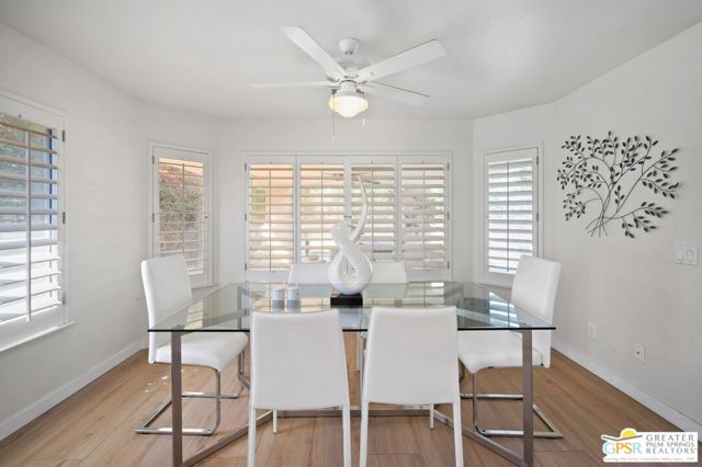 39141 Sweetwater Drive, Palm Desert CA: https://media.crmls.org/mediaz/5a47737b-cbdf-43e0-8849-6d0d073f7783.jpg