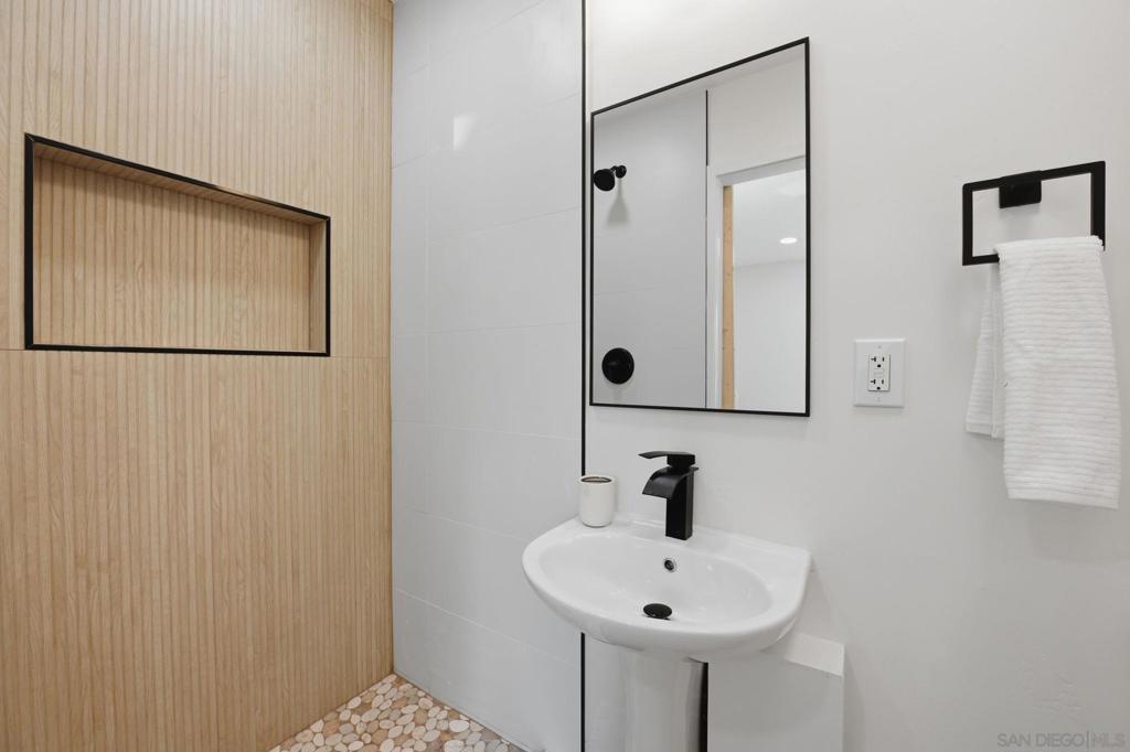 2120 Madison Ave - photo 14