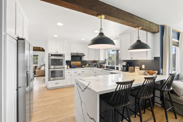 3860 Las Flores, Fallbrook CA: https://media.crmls.org/mediaz/5a4820fe-a4ed-4bef-ad3c-72348fc95023.jpg