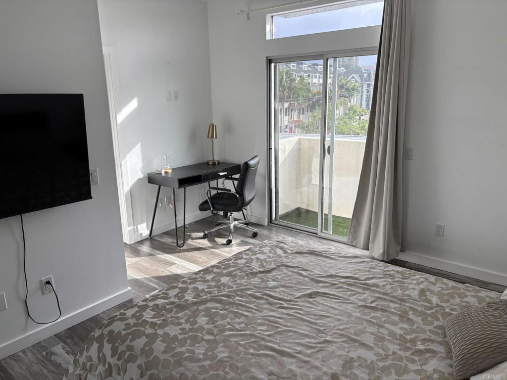 2064 2nd Avenue - photo 9