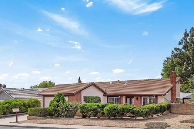 12866 SUMMERFIELD LN, Poway CA: https://media.crmls.org/mediaz/5a48ab24-0ac5-4328-a518-3aa07e1f3a05.jpg